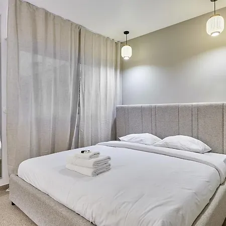 Pere Lachaise By Prestige